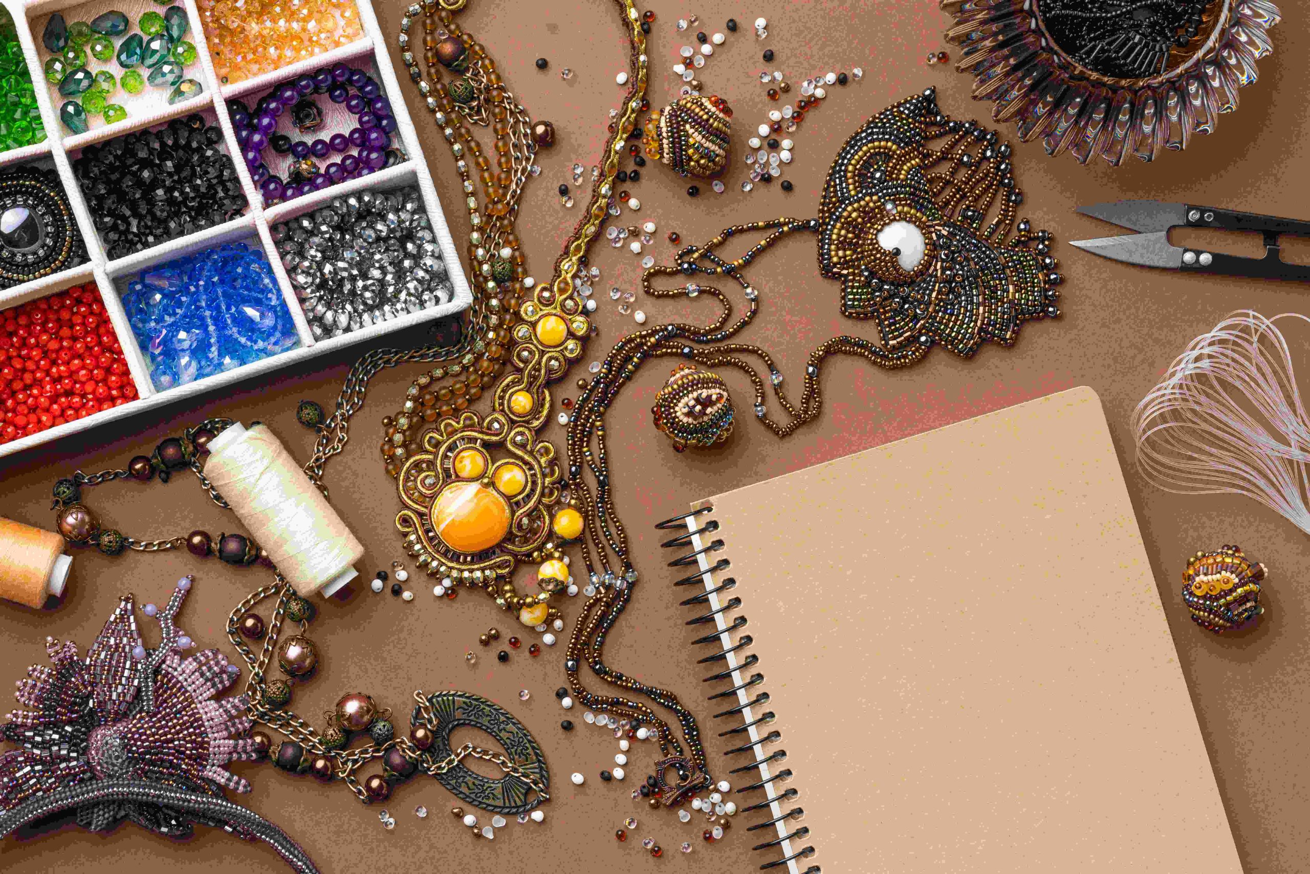 -flat-lay-essentials-bead-working-with-scissors-thread