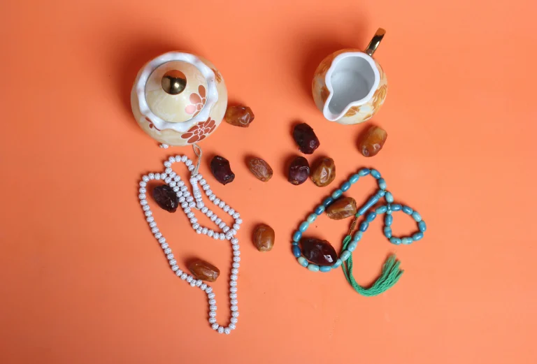 beads necklace
