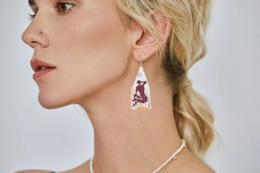 Can Machine-Made Products Truly Represent Faith? The Case for Hand-Finished Spiritual Jewelry