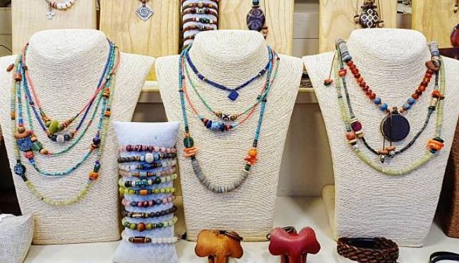 Best Non-Metal Jewelry Styles for a Handmade Boho Look