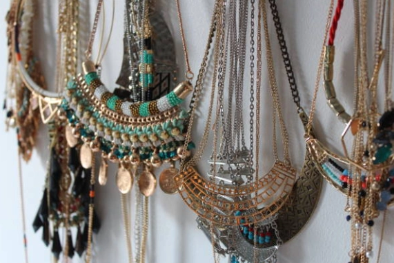 How to Choose Bohemian Jewellery for Everyday Outfits and Festival Looks