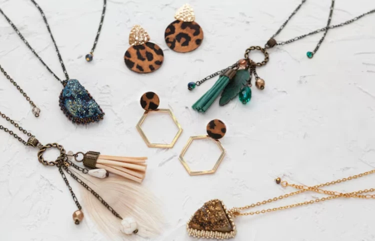 How Wholesale Buyers Should Store and Pack Hand-Woven Boho Jewelry